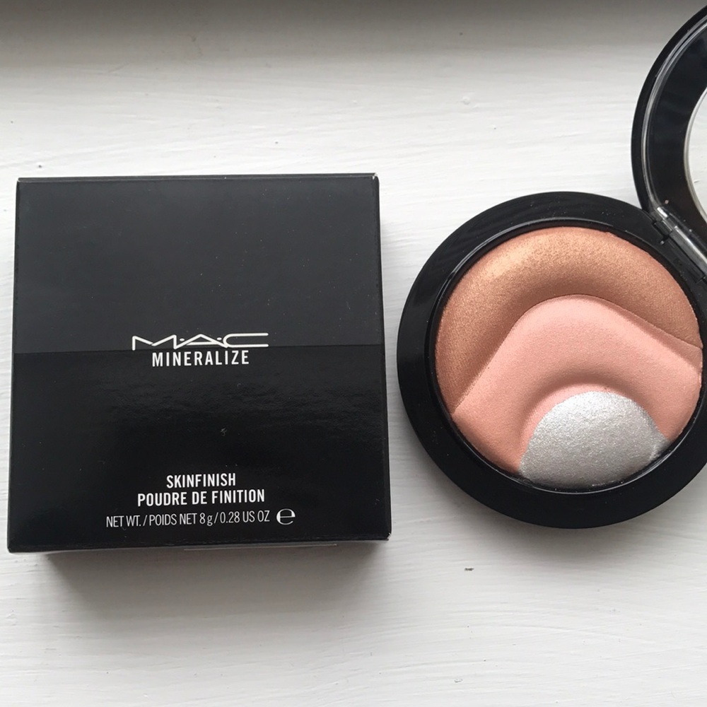 Mac mineralized skin finish